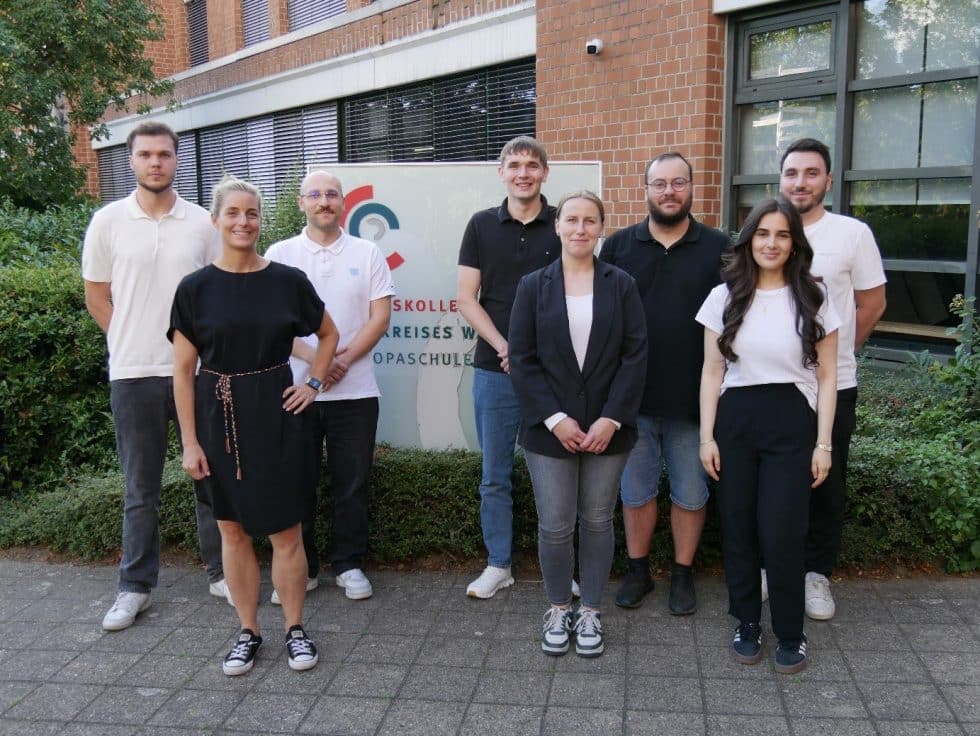 Erfolgreiche Projektpräsentationen an der Fachschule für Wirtschaft: Kommunikation im Fokus