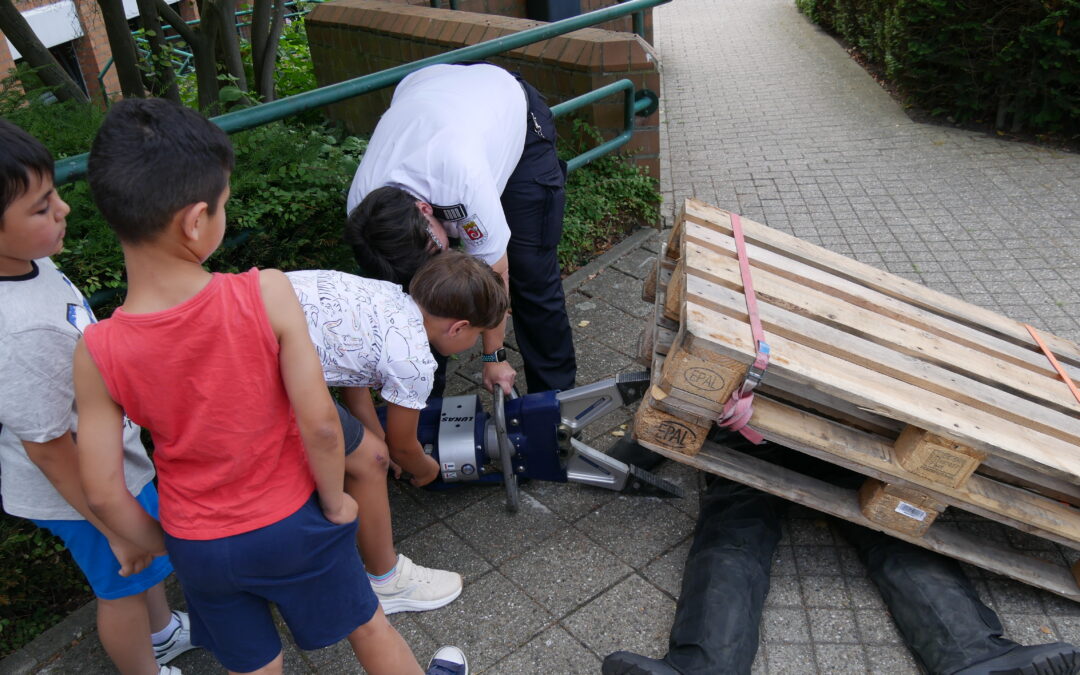 180 Kinder entdecken „Medizin der Zukunft“ beim Aktionstag der Stiftung Kinder forschen
